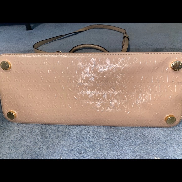 Light Pink/Beige MK Satchel Purse - Picture 4 of 12